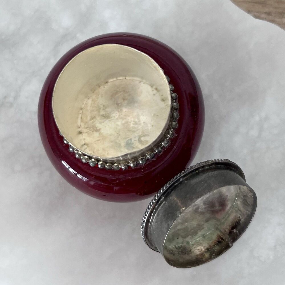 Two’s Company Jewelry Trinket Pill Box Decorated Silver Plated Red Glass 2” T - Picture 6 of 6
